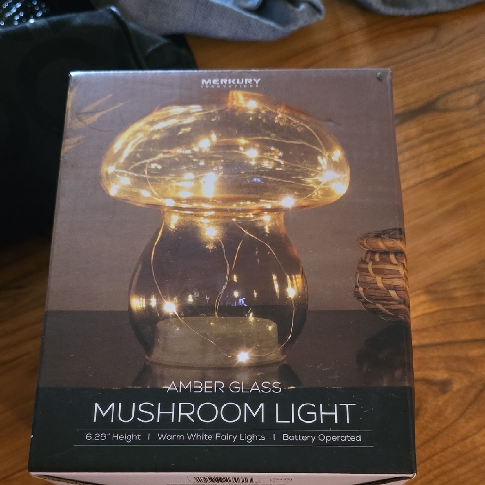 Amber Glass Mushroom Light